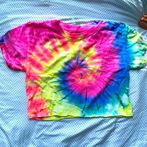 I am selling XS tie dye shirt for women